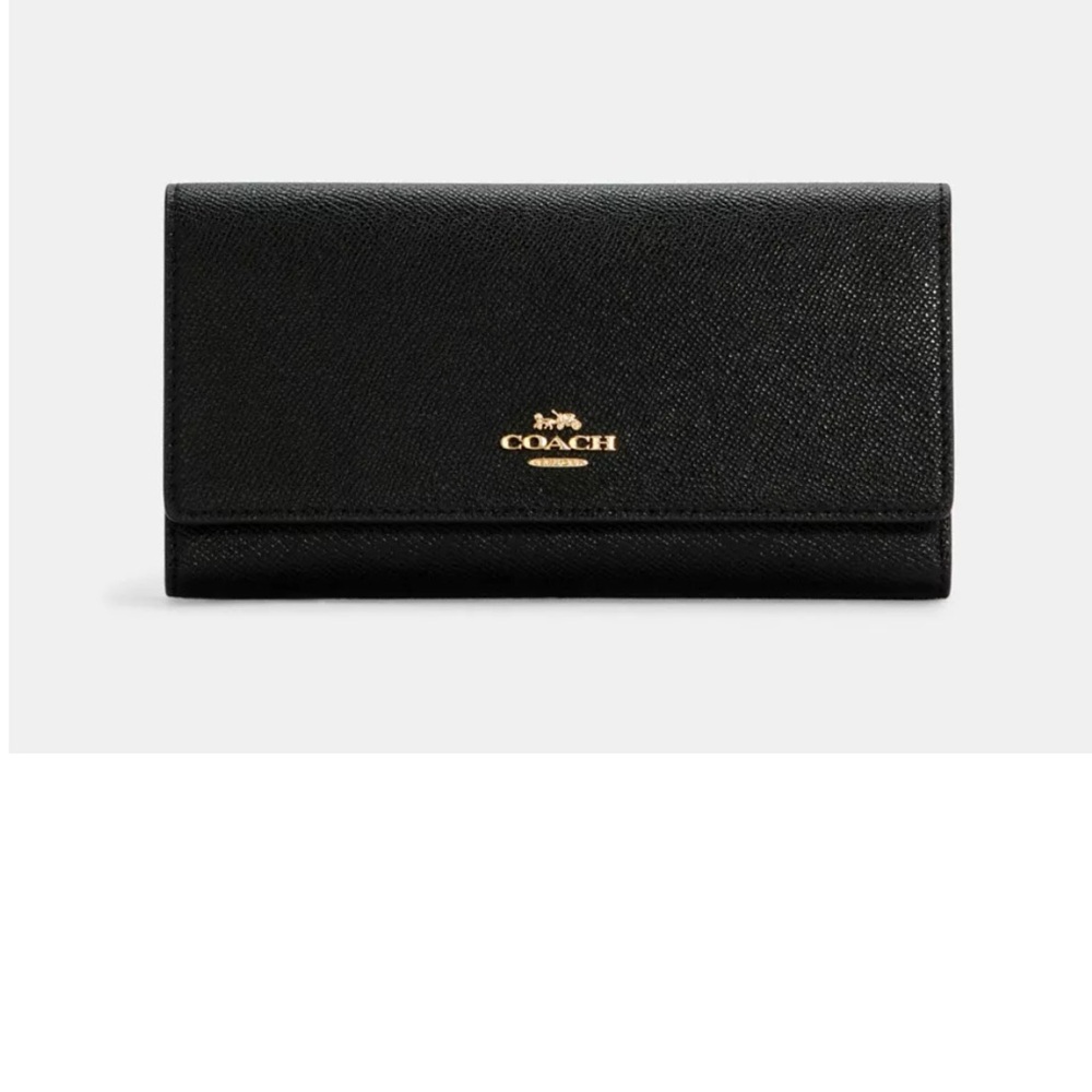 Gorgeous, pristine , Coach Black Leather Wallet with Gold Logo